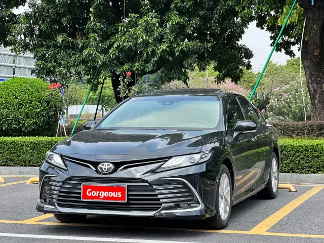 Фотография автомобиля — Toyota Camry