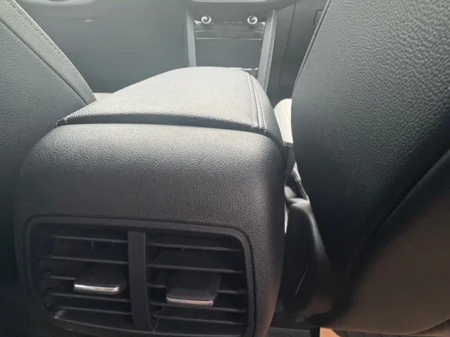 Ford Escape — Фото автомобиля 12