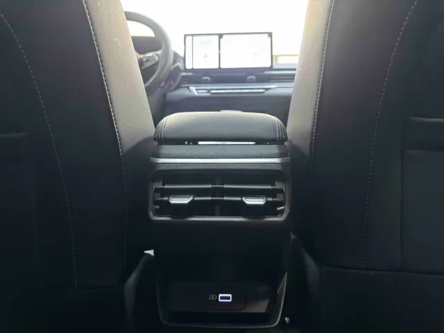 Geely Emgrand — Фото автомобиля 18