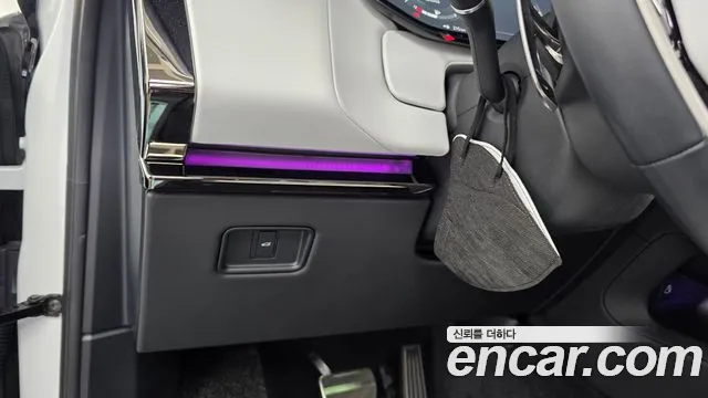 Land Rover Range Rover Sport — Фото автомобиля 25