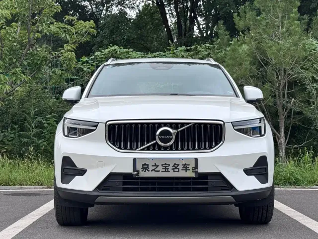Volvo Volvo XC40 2023 Model B3 Smart Drive Fashion Edition — Фото автомобиля 2