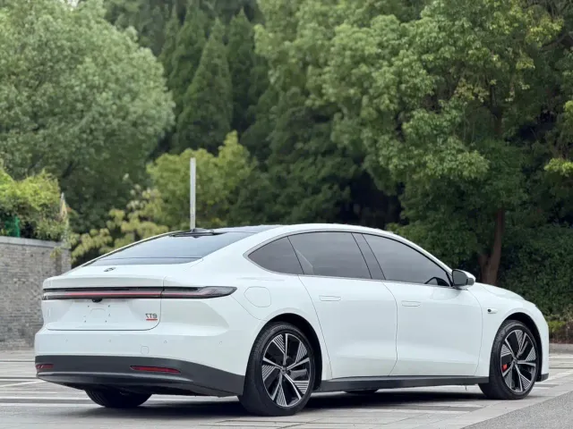 Nio ET7 — Фото автомобиля 16