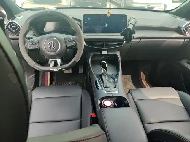MG MG5 2025 180DVVT Global Luxury Edition — Фото автомобиля 9