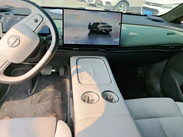 Nissan N7 — Фото автомобиля 16