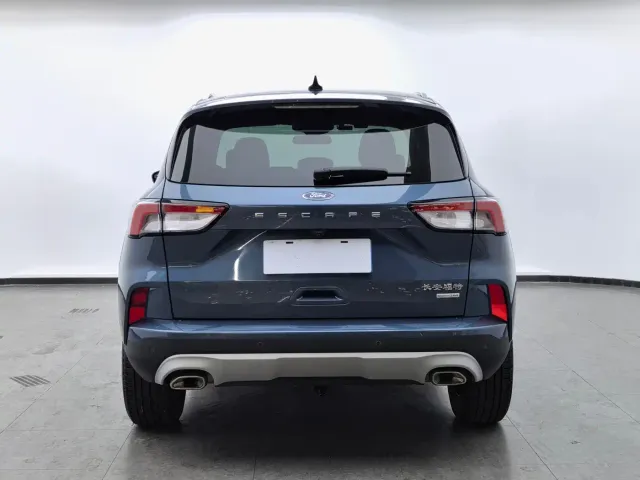 Ford Escape — Фото автомобиля 5