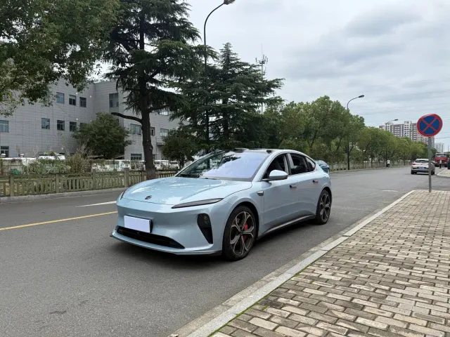 Фотография автомобиля — Nio ET5