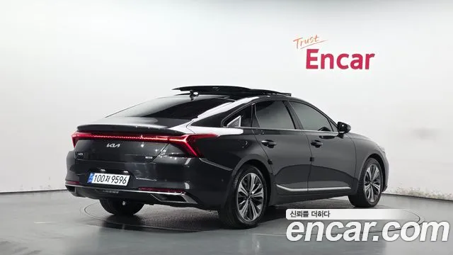Kia K8 Hybrid — Фото автомобиля 2