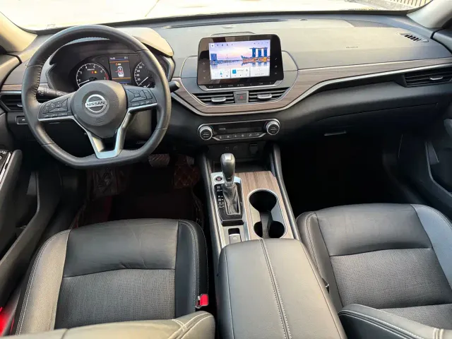 Nissan Teana — Фото автомобиля 12