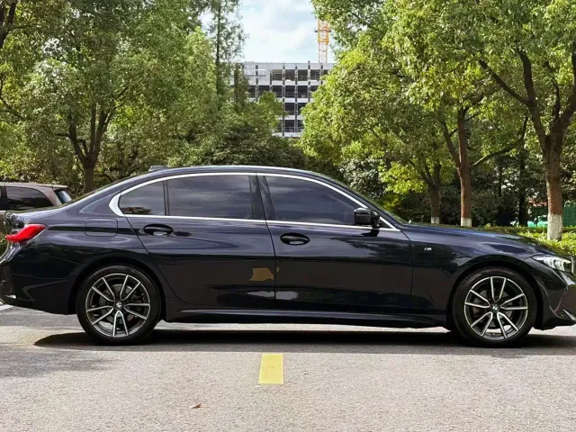 BMW 3 Series — Фото автомобиля 4