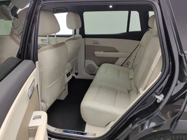 Toyota BoZhi 3X — Фото автомобиля 15