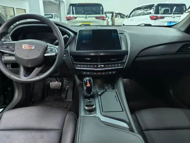 Cadillac CT5 — Фото автомобиля 8