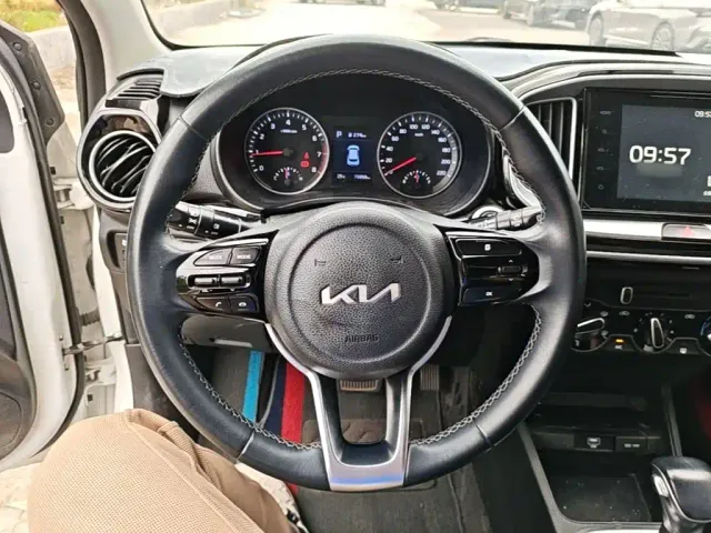 Kia KX1 — Фото автомобиля 10