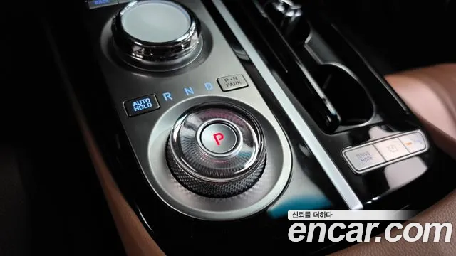 Genesis G80 Бензин 2.5 турбо 2WD — Фото автомобиля 8