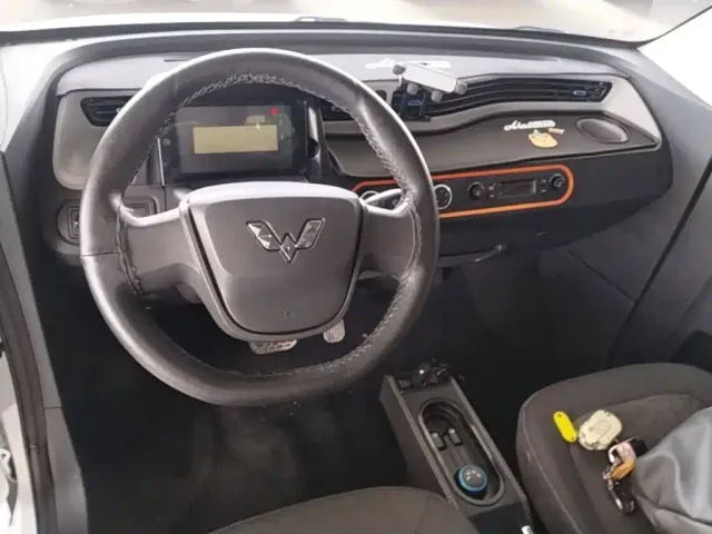 Wuling Hongguang Mini EV — Фото автомобиля 9
