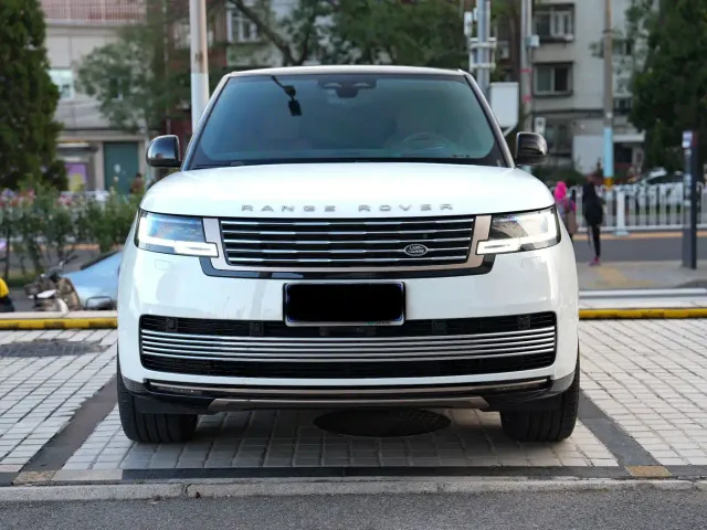 Фотография автомобиля — Land Rover Range Rover