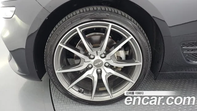 Genesis G70 — Фото автомобиля 4