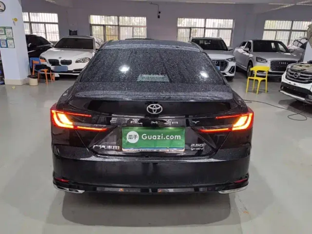 Toyota Camry — Фото автомобиля 5