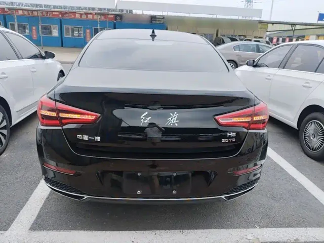 Hongqi H5 — Фото автомобиля 5