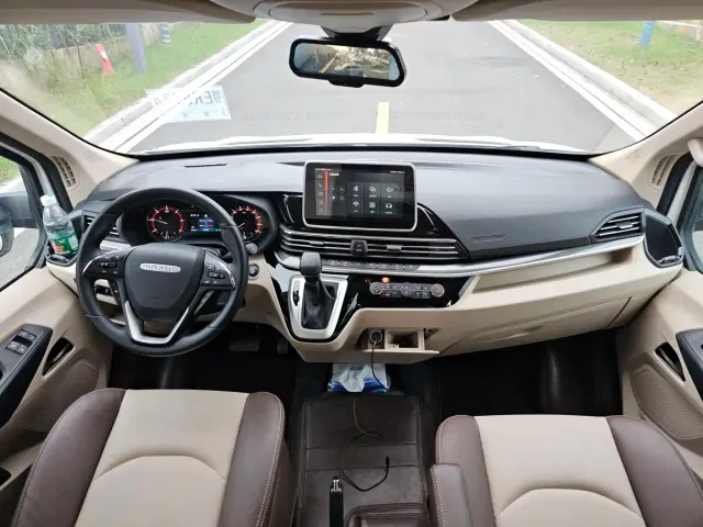 Maxus SAIC Maxus MAXUS V90 RV — Фото автомобиля 9