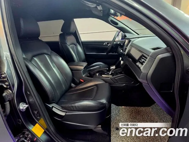 KG_Mobility_Ssangyong Rexton Новый Rexton Sport Khan Дизель 2.2 4WD — Фото автомобиля 12