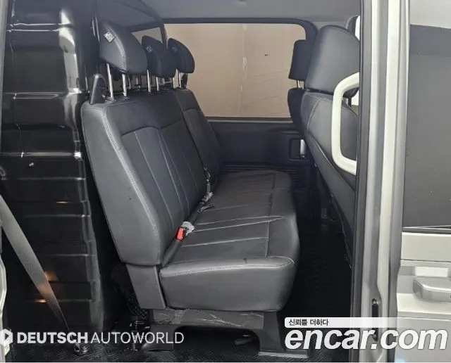 Hyundai Staria Staria — Фото автомобиля 4