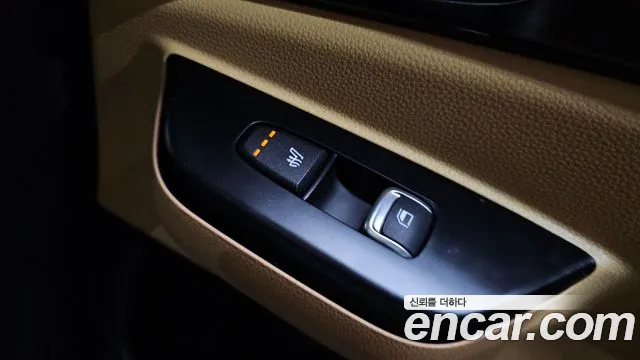 Kia Carnival Generation 4 — Фото автомобиля 28