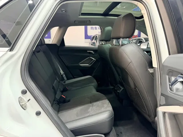 Audi Q3 — Фото автомобиля 12