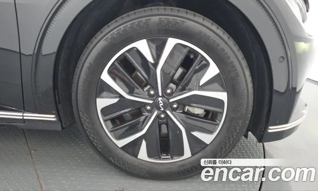 Kia EV6 — Фото автомобиля 6
