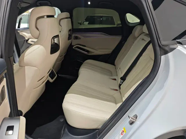 BYD Song L EV — Фото автомобиля 11
