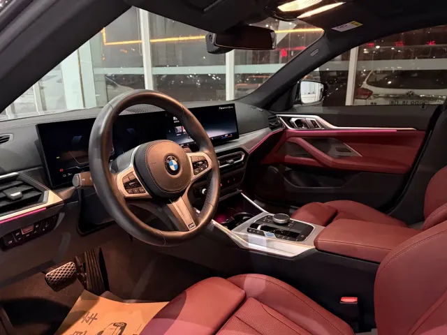 BMW i4 — Фото автомобиля 5