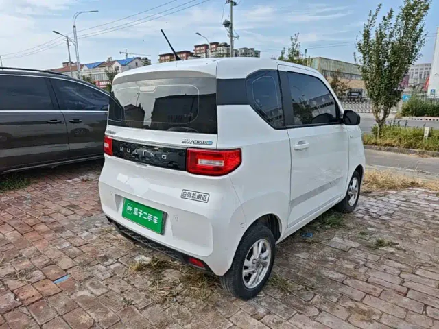 Wuling Hongguang Mini EV — Фото автомобиля 6
