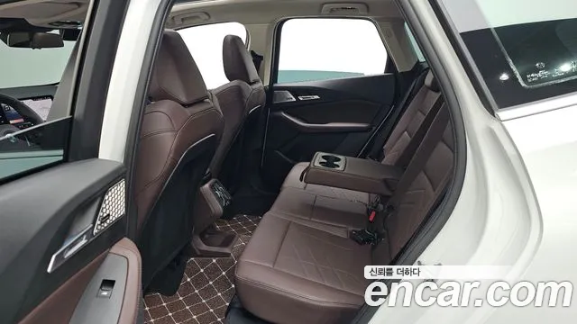 BMW 2 Series U06 — Фото автомобиля 25