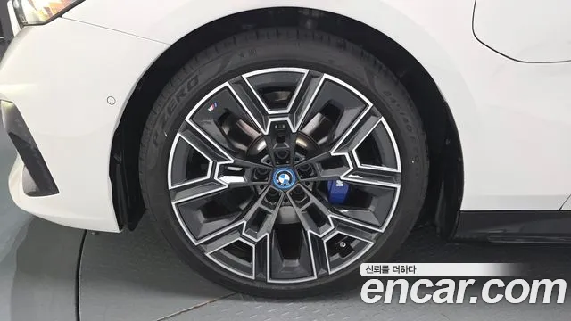 BMW 5-Series 5 серия (G60) — Фото автомобиля 4
