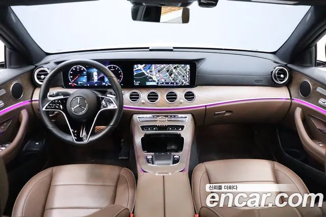 Mercedes-Benz E-Class — Фото автомобиля 6