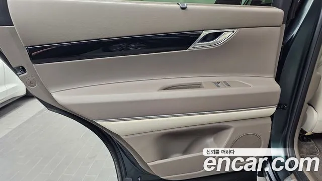 Genesis GV80 2.5T Бензин AWD — Фото автомобиля 6