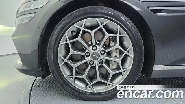 Genesis G80 Бензин 3.5 турбо AWD — Фото автомобиля 5