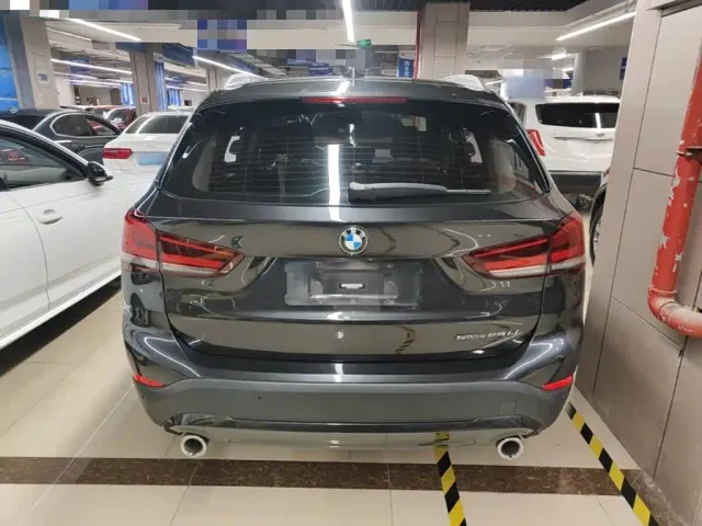 BMW X1 — Фото автомобиля 5