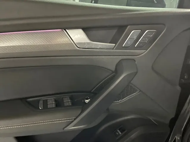 Audi Q5L — Фото автомобиля 7
