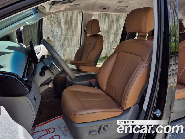 Hyundai Staria Staria 4WD Lounge 9 мест — Фото автомобиля 8