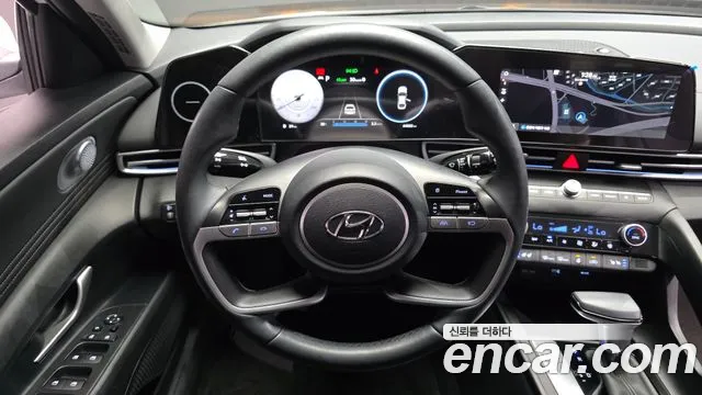 Hyundai AVANTE Avante (CN7) — Фото автомобиля 13