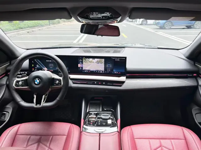 BMW 5 Series — Фото автомобиля 6