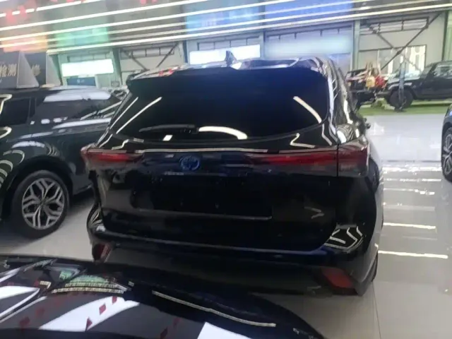 Toyota Highlander — Фото автомобиля 5