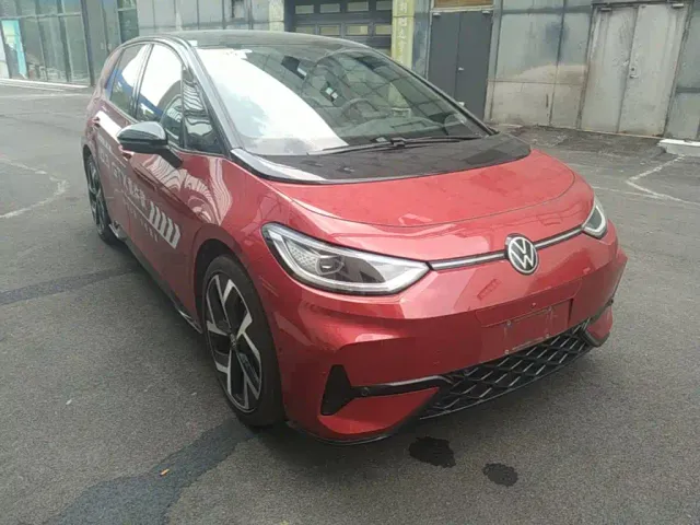 Volkswagen ID.3 — Фото автомобиля 3