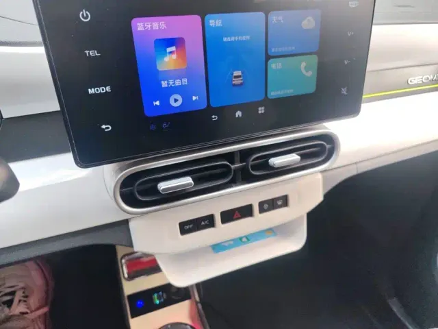 Geely Panda — Фото автомобиля 14