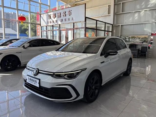 Фотография автомобиля — Volkswagen Golf