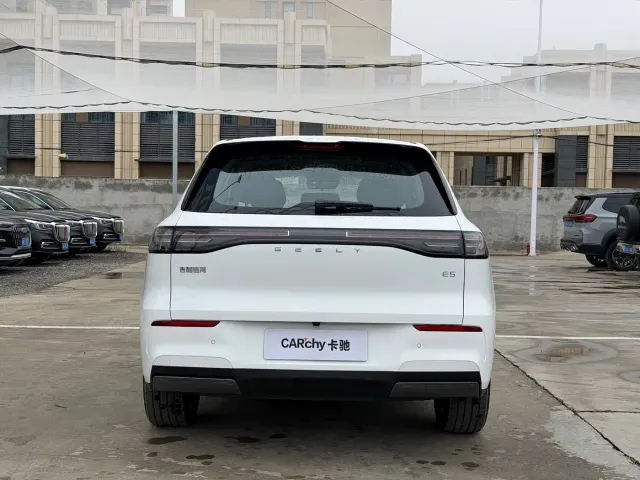 Geely Galaxy E5 — Фото автомобиля 5