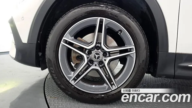 Mercedes-Benz GLB-Class — Фото автомобиля 5