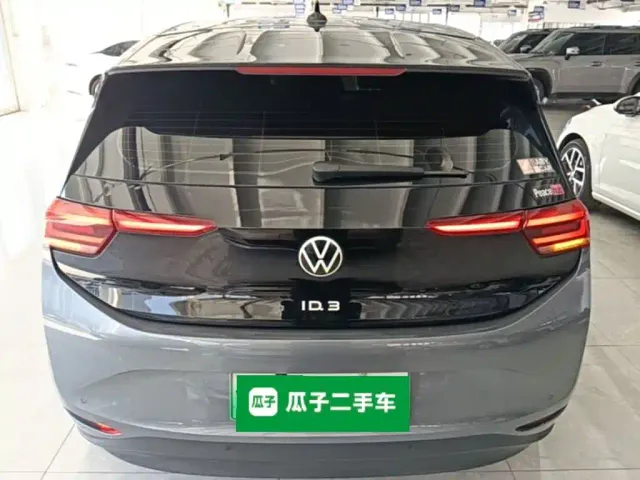 Volkswagen ID.3 — Фото автомобиля 5