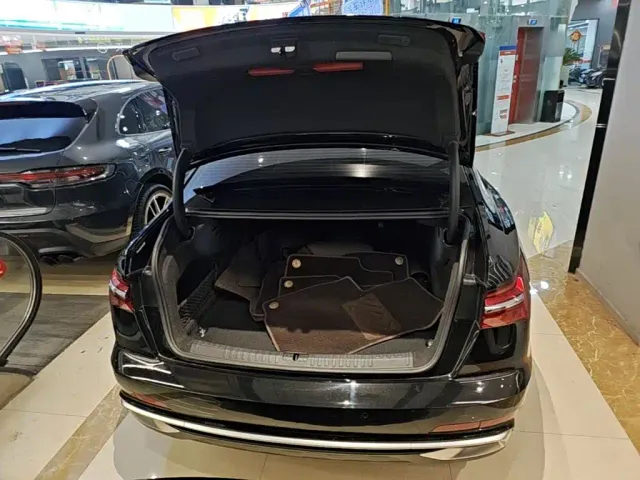 Audi A6L — Фото автомобиля 14