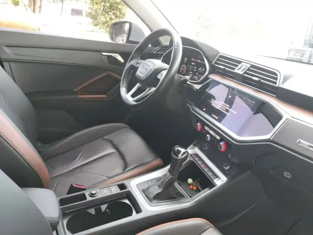 Audi Q3 — Фото автомобиля 13